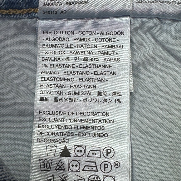 Levi's® Premium Wedgie Icon Fit Painted Jeans - Medium Wash - Picture 10 of 10